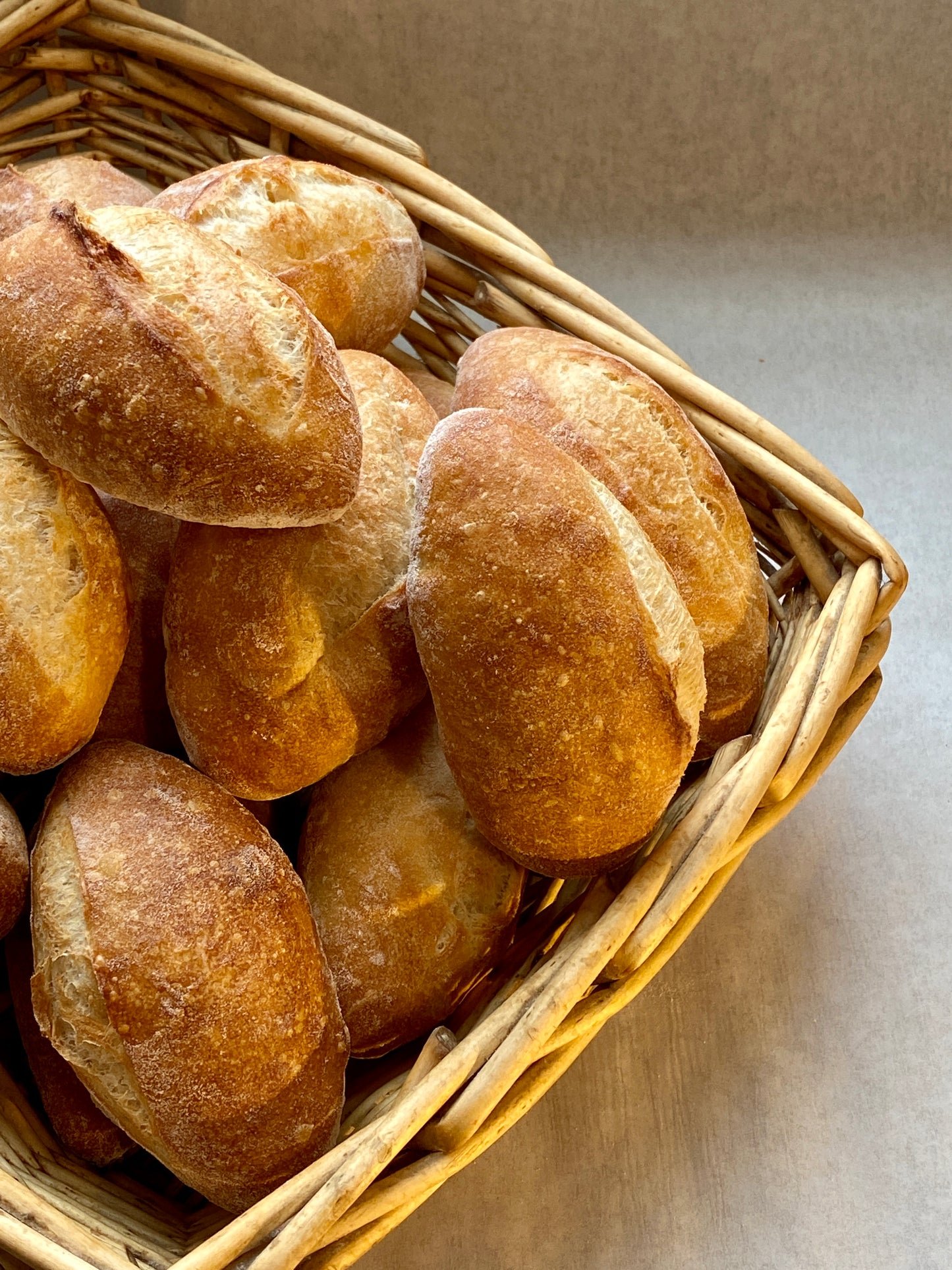 Petit Pains, dozen